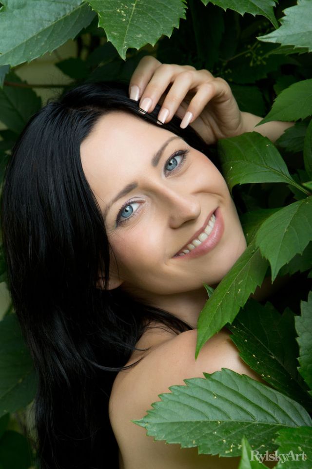 Rylsky Art: Roheline (1/22/2015) Free Premium Sex Movies, Porn, XXX, Adult HD Videos