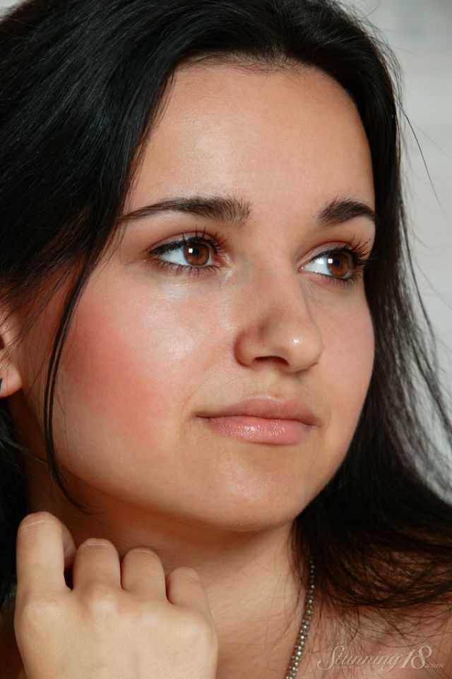 Stunning 18: Presenting Emily (11/18/2015) Free Premium Sex Movies, Porn, XXX, Adult HD Videos