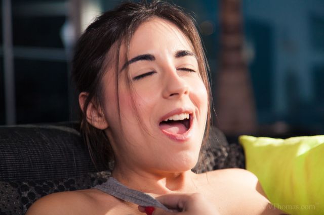 Viv Thomas: Fantasize (6/24/2016) Free Premium Sex Movies, Porn, XXX, Adult HD Videos